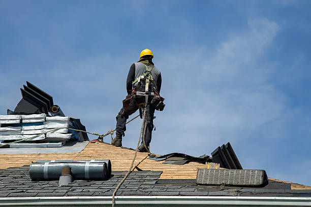 Professional Gutter Installation technician working in Milligan, NE
